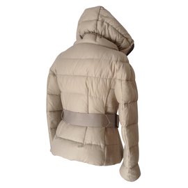 Moncler-Cappotto-Beige