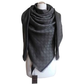 Gucci-scarf-Black