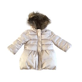 Gap Capa Beige