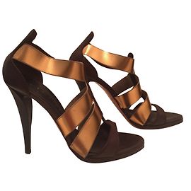 Sandales Vicini en cuir à brides élastiques dorées Marron