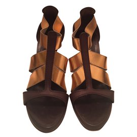 Vicini-Sandals-Brown