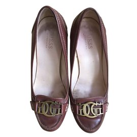 Guess Flats Brown