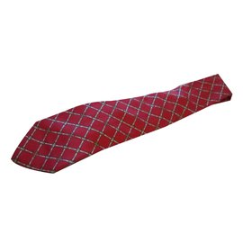 Chanel-cravatta-Rosso