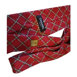 Chanel-Tie-Red