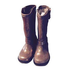 Pom d'Api Botas Dorado