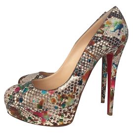 Christian Louboutin Calcanhares Impressão em python