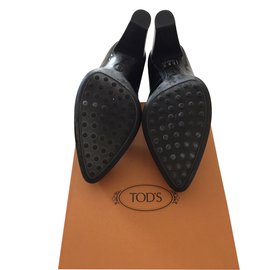 Tod's-Heels-Black