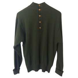 Chanel-Sweater-Green
