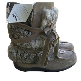 Autre Marque-'Muks' Boots-Grey