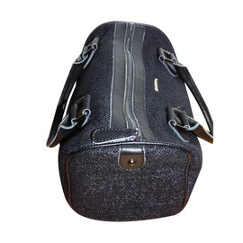 One step-Handbag-Black