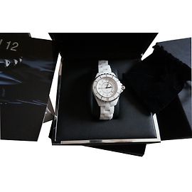Chanel Feine Uhr Weiß
