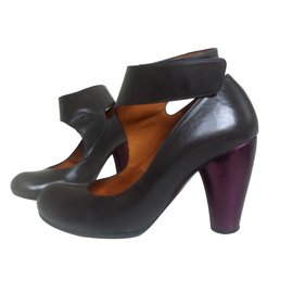 Chie Mihara Heels Dark grey
