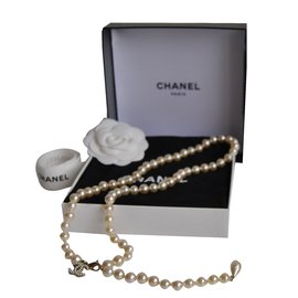 Chanel-Lange Halskette-Weiß