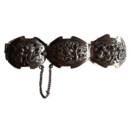Autre Marque Silver metal bracelet with Asian decorations Silvery