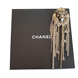 Chanel-broche édition limitée tête de lion avec perle-Doré