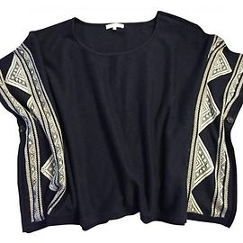 Sandro mantello con ricamo geometrico ispirato ai Navajo Blu