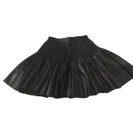 Fendi-Falda de cuero-Negro