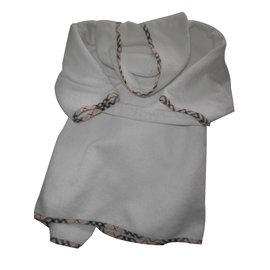 Burberry-Bathrobe-White