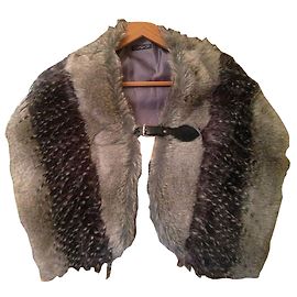 Topshop Sciarpa a mantella in pelliccia sintetica Grigio