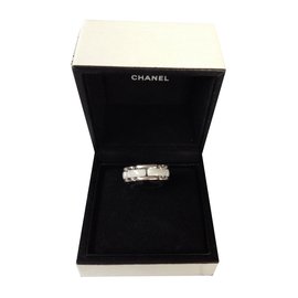 Chanel Ring Weiß