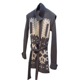 Fendi-Cardigan-Grey