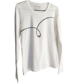 Calvin Klein-camiseta-Crudo