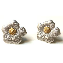 Buccellati-Gardenia earrings-Silvery