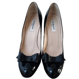 Lk Bennett-Heels-Black