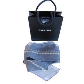 Chanel-Schal-Grau