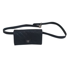 Chanel-Pochette-Nero