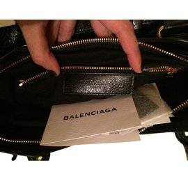 Balenciaga-Clásico primero-Negro