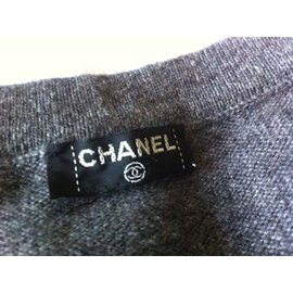 Chanel-Strickwaren-Grau