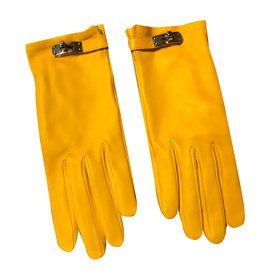 Hermès-Gloves-Yellow