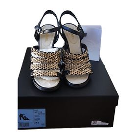 Chanel Fersen Schwarz