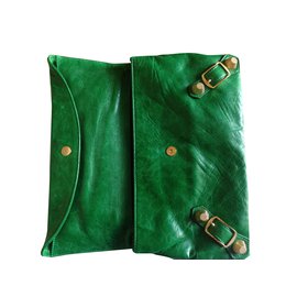 Balenciaga-Pochette-Verde