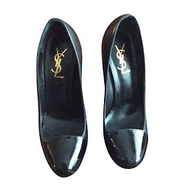 Yves Saint Laurent Richelieu Lackschuhe schwarz Schwarz