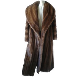 Christian Dior-Long manteau en vison sauvage-Autre