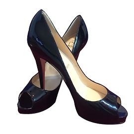Christian Louboutin Señora peep Negro