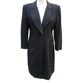 Manteaux Cerruti 1881 occasion Joli Closet Manteaux Cerruti 1881 Manteau en mouton retourné couleur