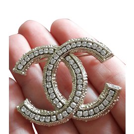 Chanel Brosche Golden