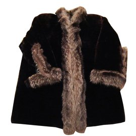 Yves Saint Laurent Abrigos Castaño