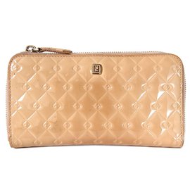 Fendi-Leather Round Zip Long Wallet-Beige