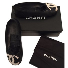 Chanel-Ballerines Cambon en agneau noir-Noir