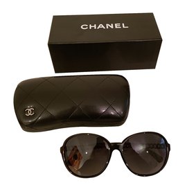 Chanel-Lunettes-Noir