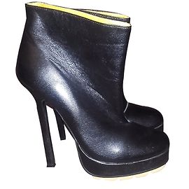 Yves Saint Laurent Tribute Patent Short Boots Black