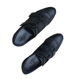 Gucci-zapatillas-Negro