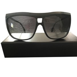 Alexander Mcqueen-Sunglasses-Black