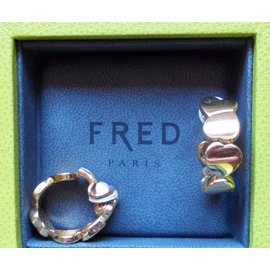 Fred-Earrings-Golden
