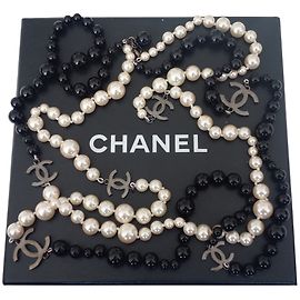 Chanel Long necklace Multiple colors
