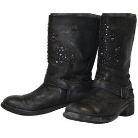 Ash Boots Black